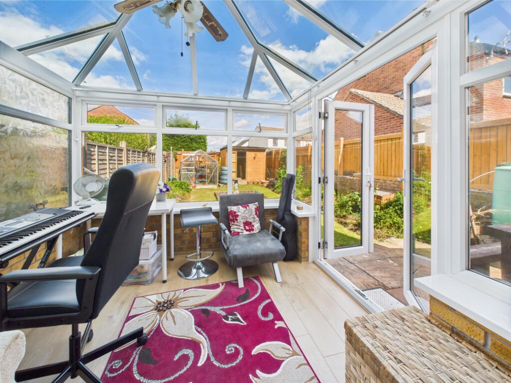 CAM02023G0-PR0140-STILL022