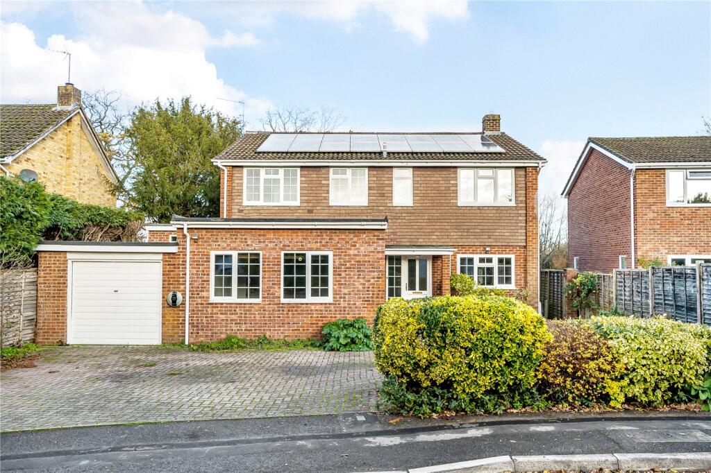 Northfield Road, Sherfield-on-Loddon, Hook, Hampshire, RG27