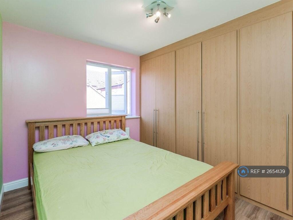 The Bedroom 2