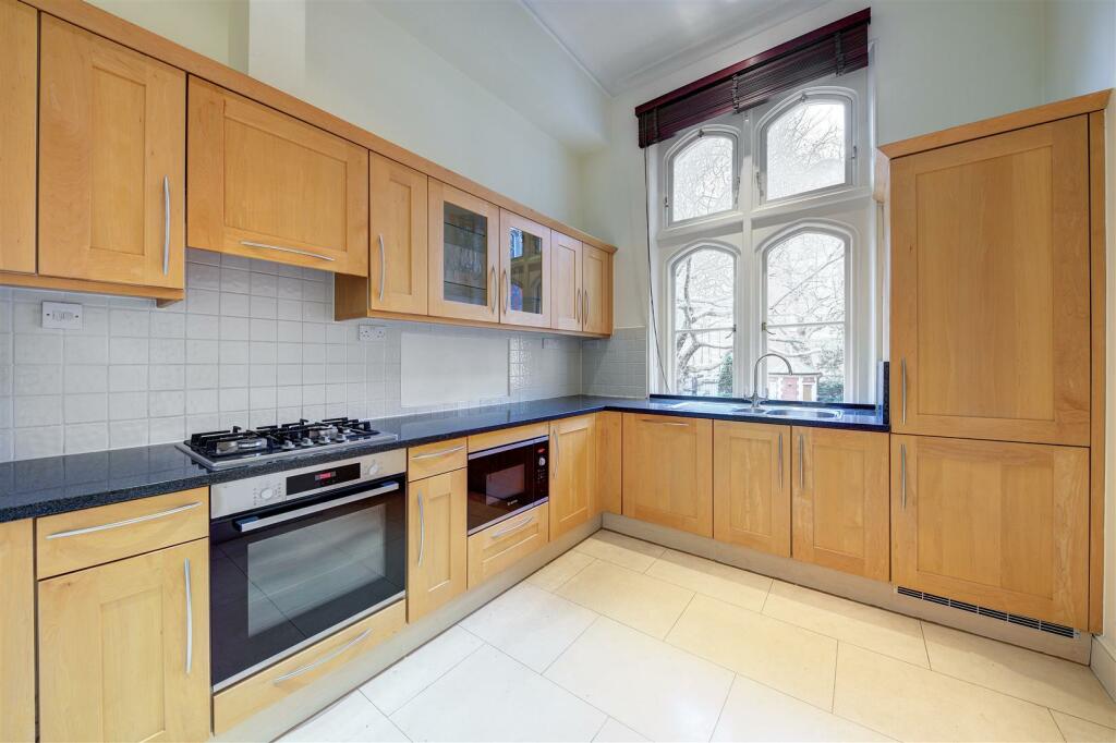 apartment 16 rose square 2598 kit.jpg