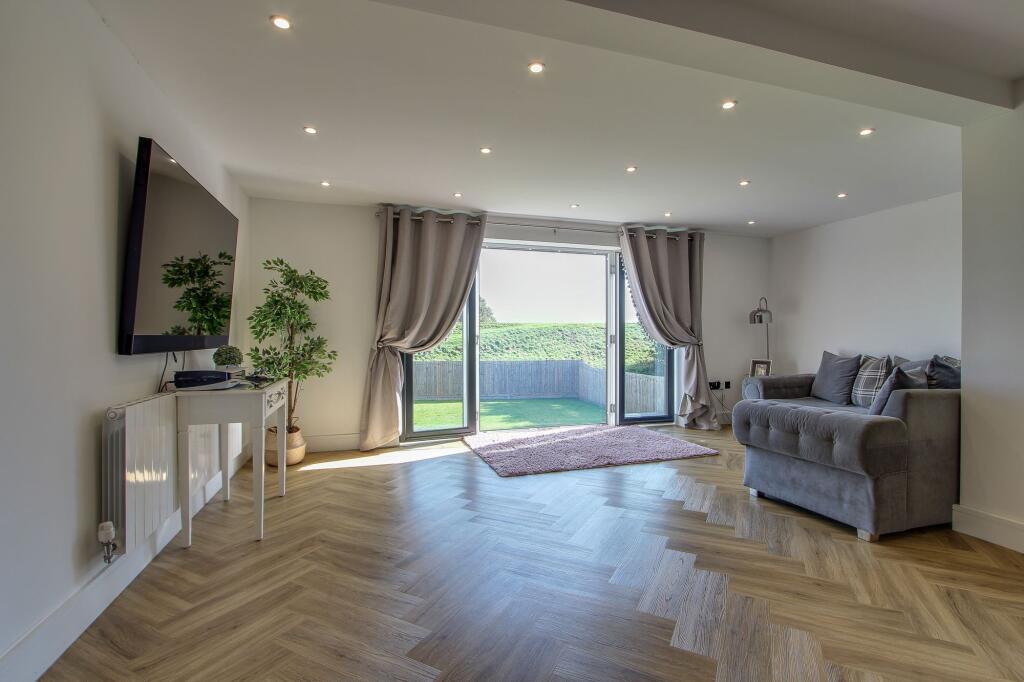 Open Plan Lounge/Kitchen/Dining Room