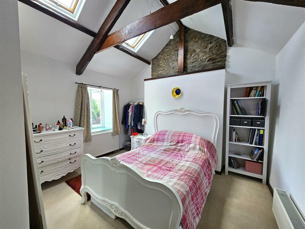 Bedroom.jpg
