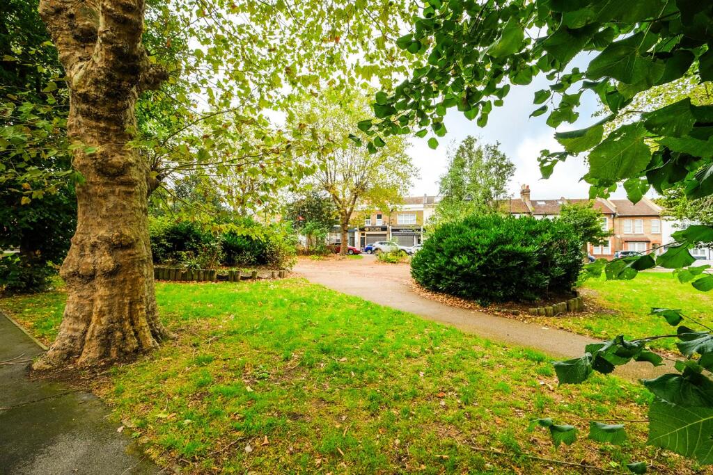 16 Carlton Terrace-22_web.jpg