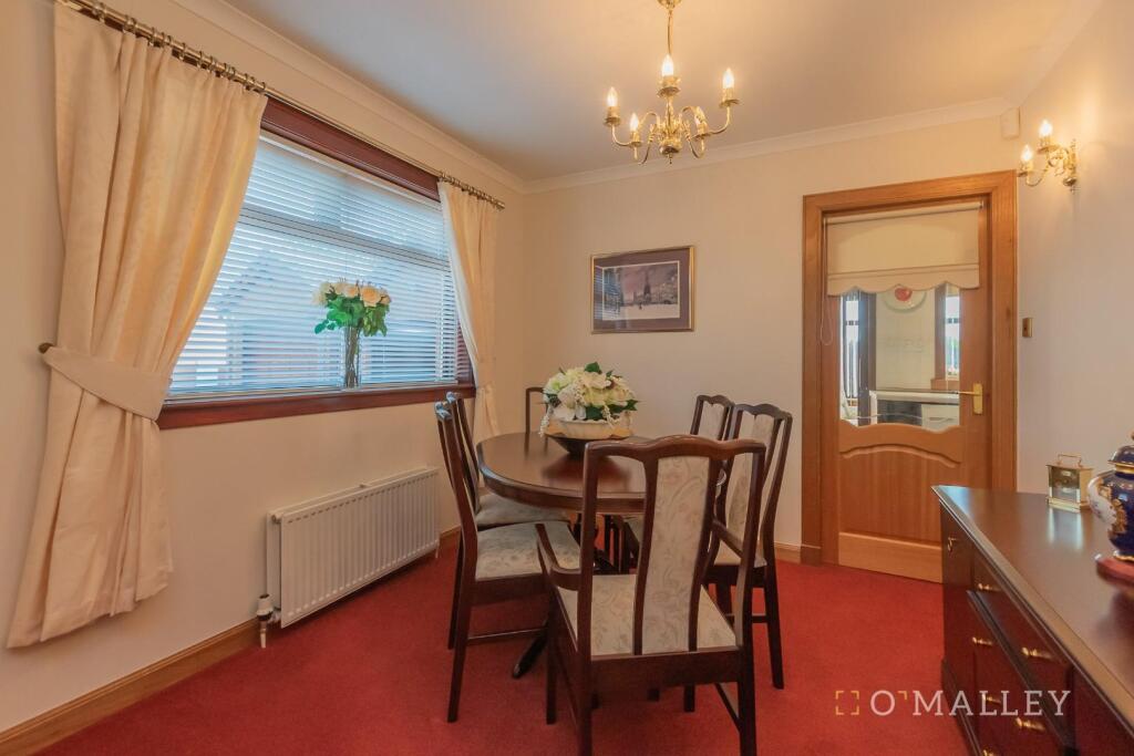 11. Dining Room 1.jpg