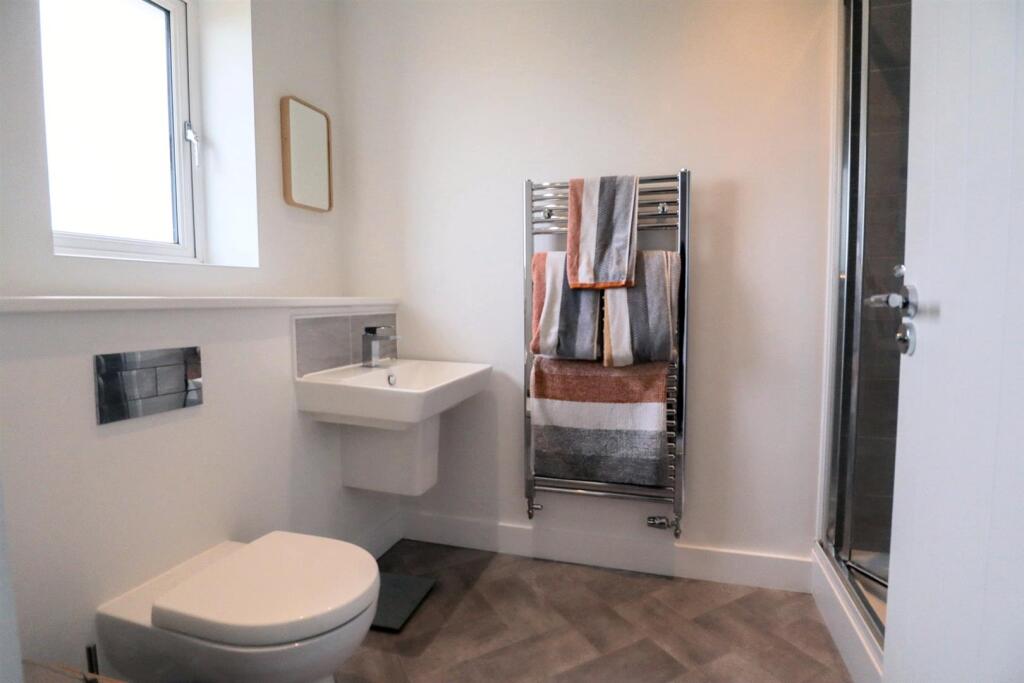 Ensuite.jpg