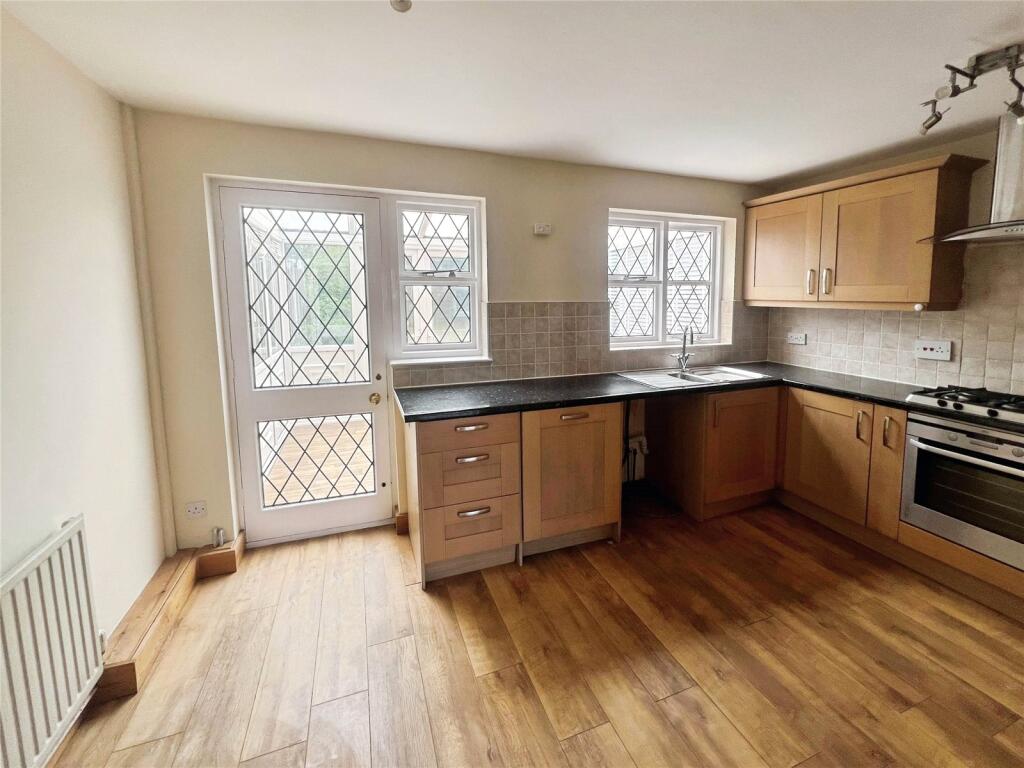 Kitchen (2)