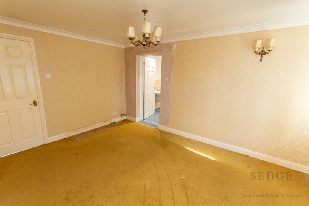16 stonegate-03.jpg