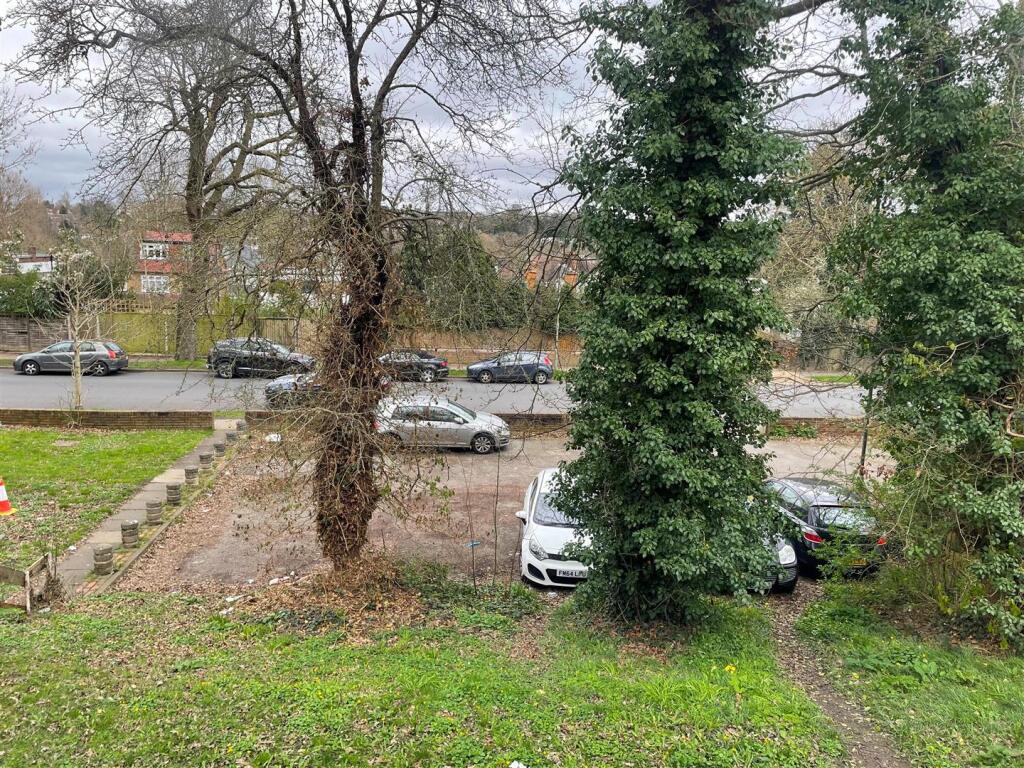 Parking.jpg
