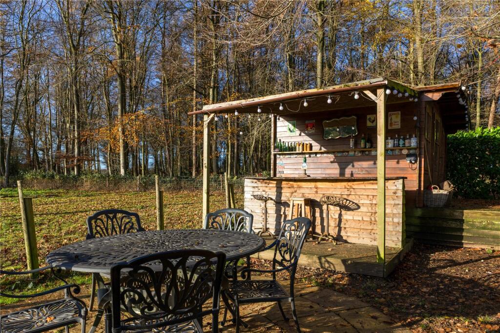 Outdoor Bar