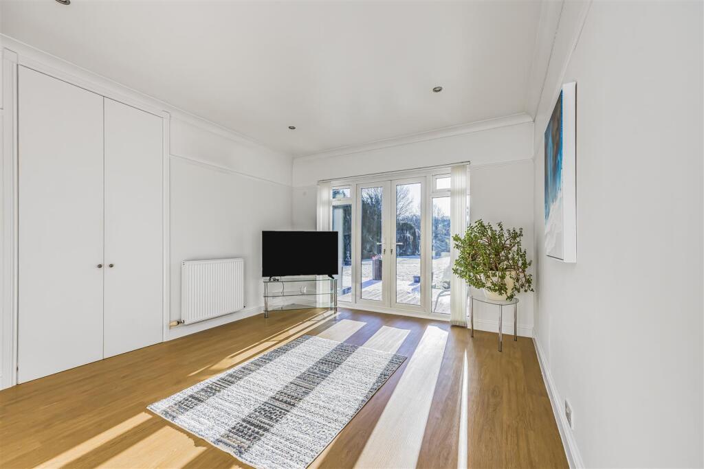 29 New Road, Lovedean-PorticoMarketing-SoldBy-12.J