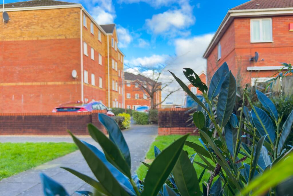 Call 02920 454555 to secure your viewing_15