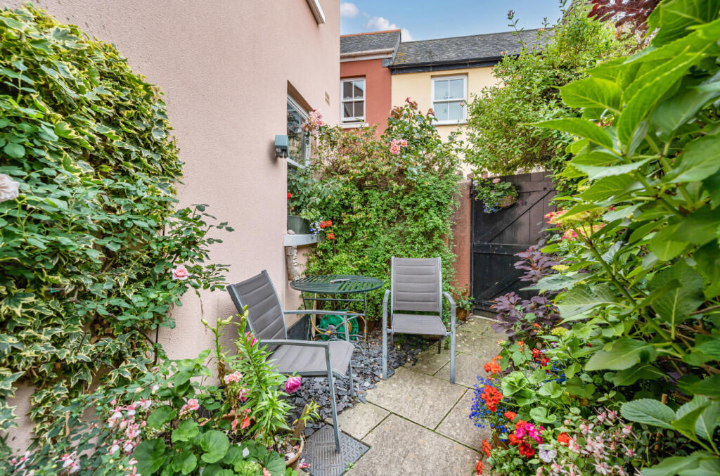 1305894-52-684c1d...