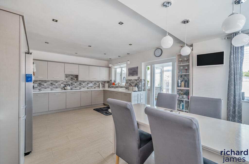 1849ae3f-5ae5-440...