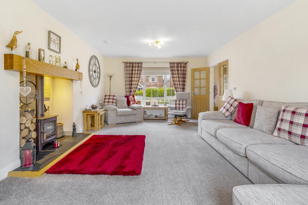 10 Tower Gardens (Sutterton)-18