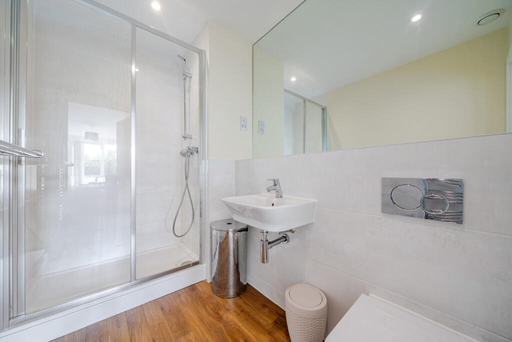 1298980-17-682ef7...