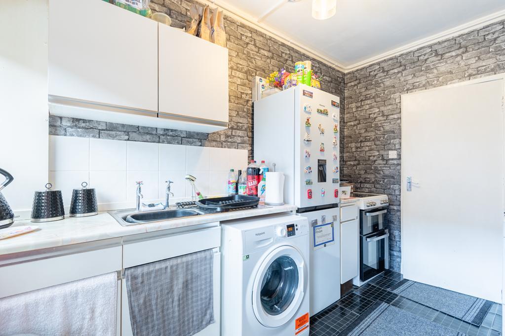 KITCHEN REAR