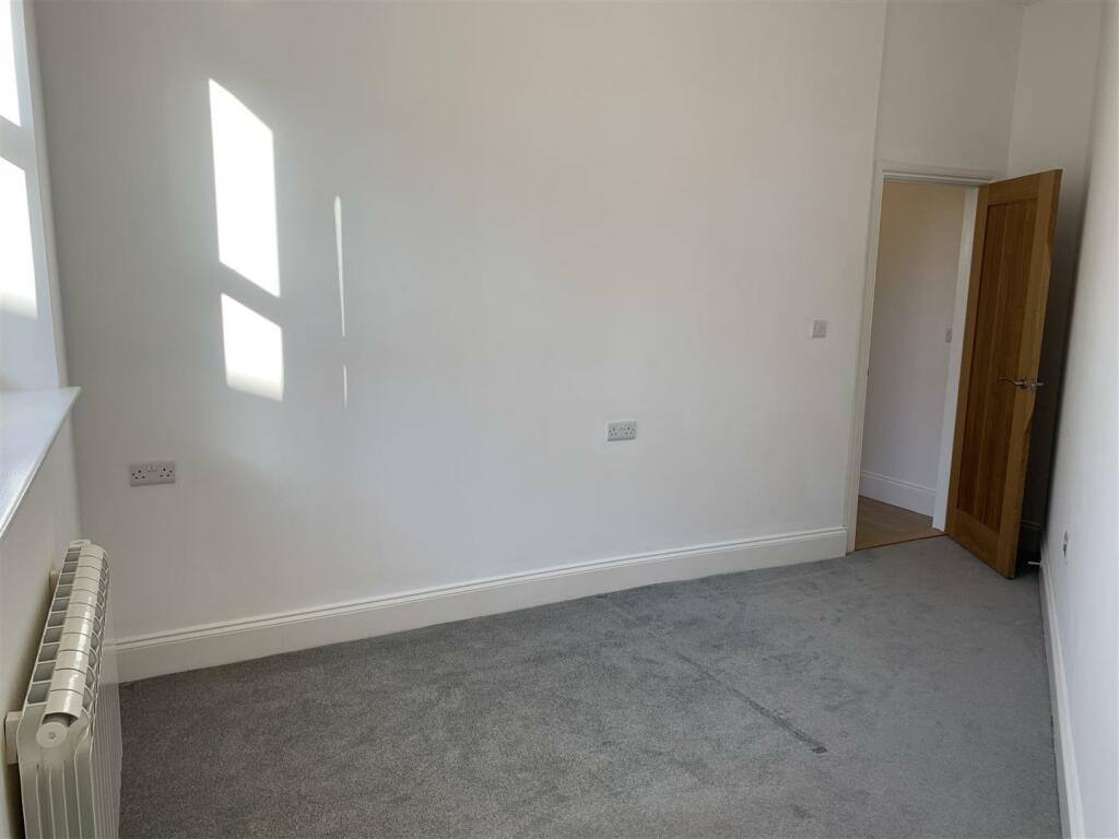 Bedroom 2.jpeg