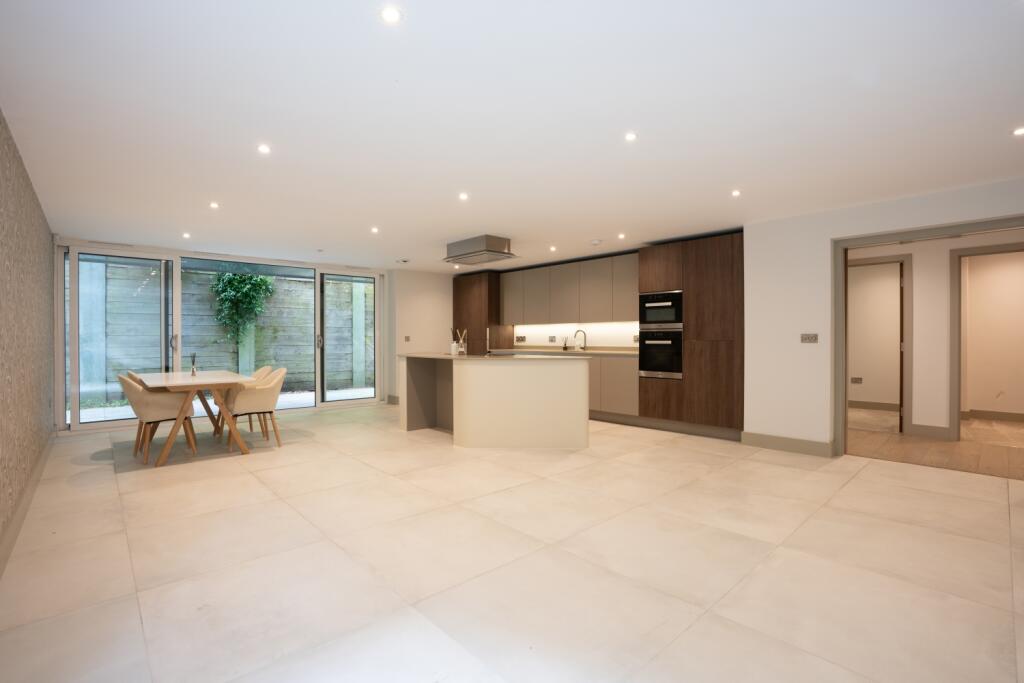 78 lilliput road flat 1-22
