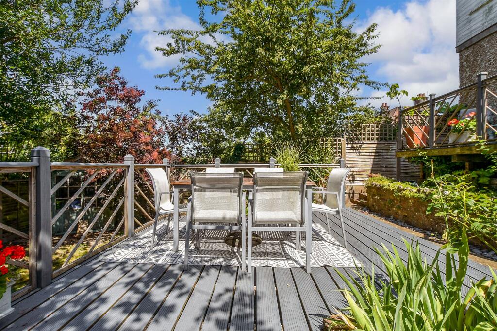 Patio / Decking