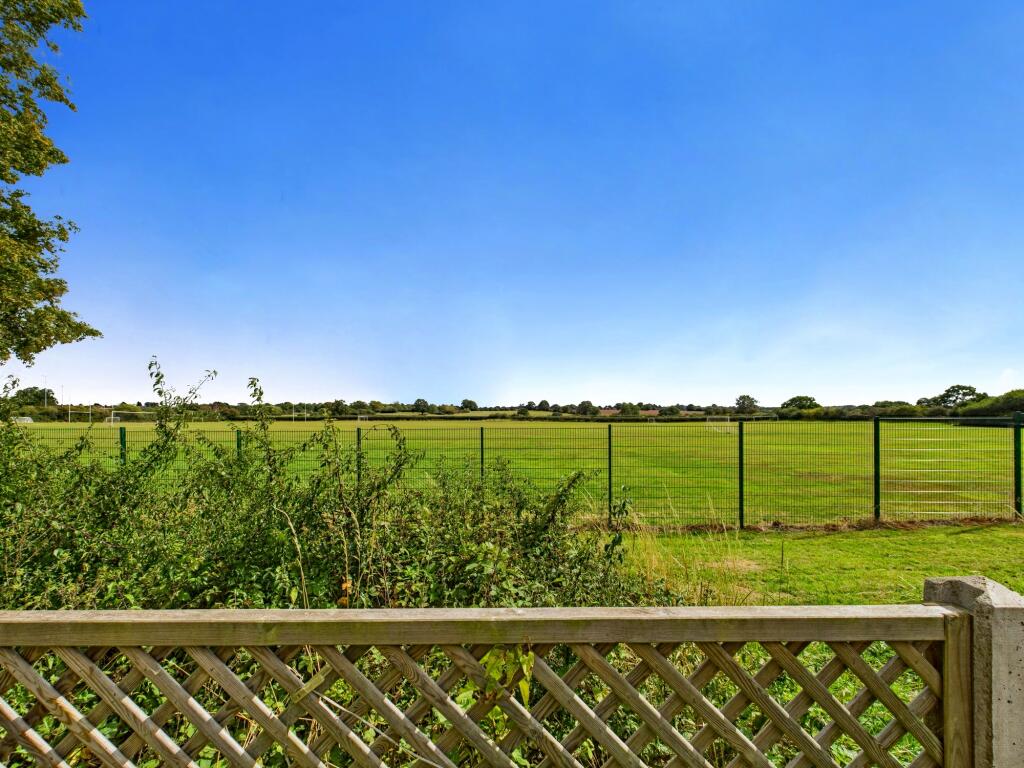 CAM05192G0-PR0133-STILL027