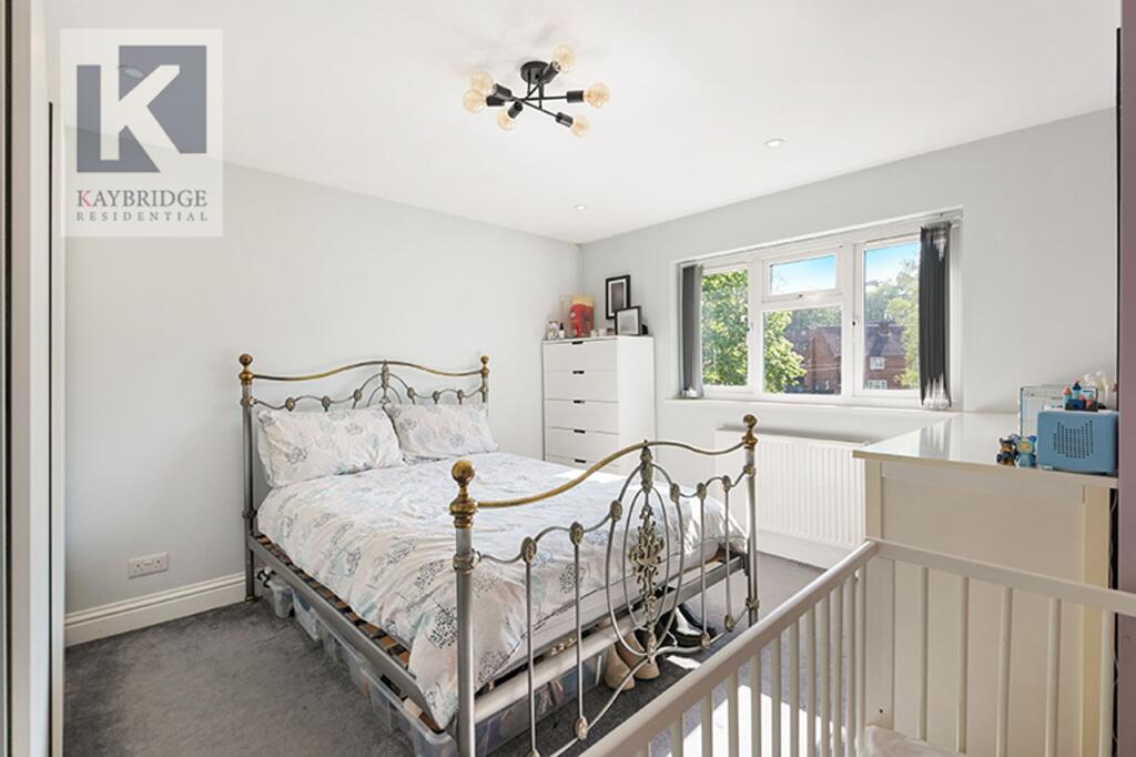 Dale View, Headley - KT18 6EH