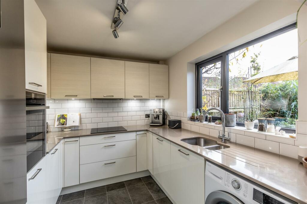 Sates Way, Henleaze Kitchen.jpg