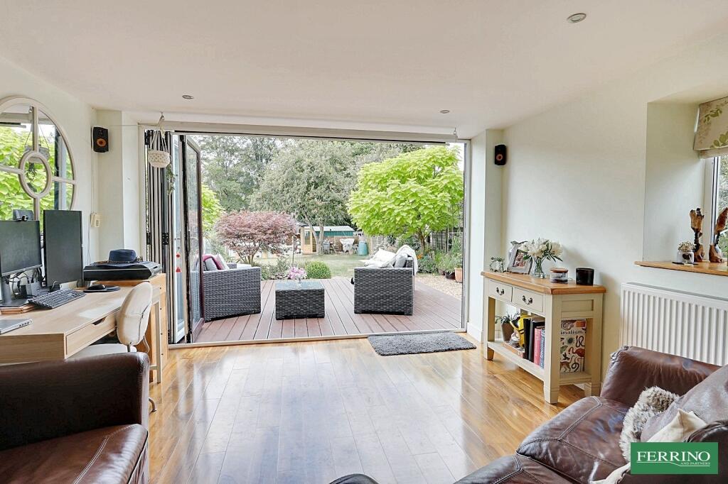 Studio/Office/Garden Room