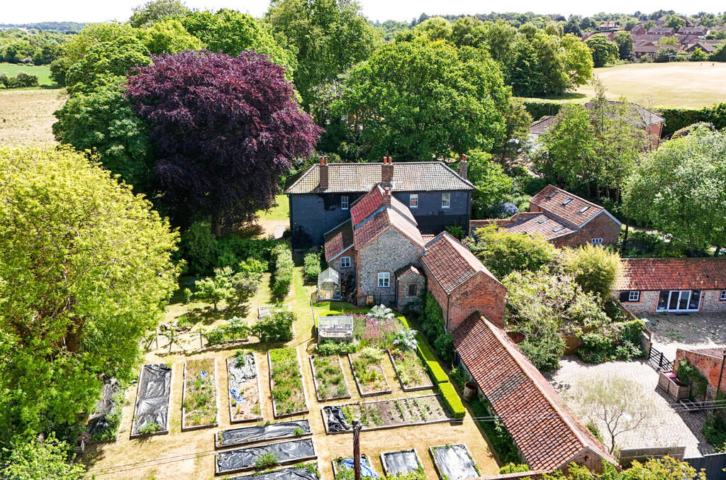 1-682f56a03c9bd-1...