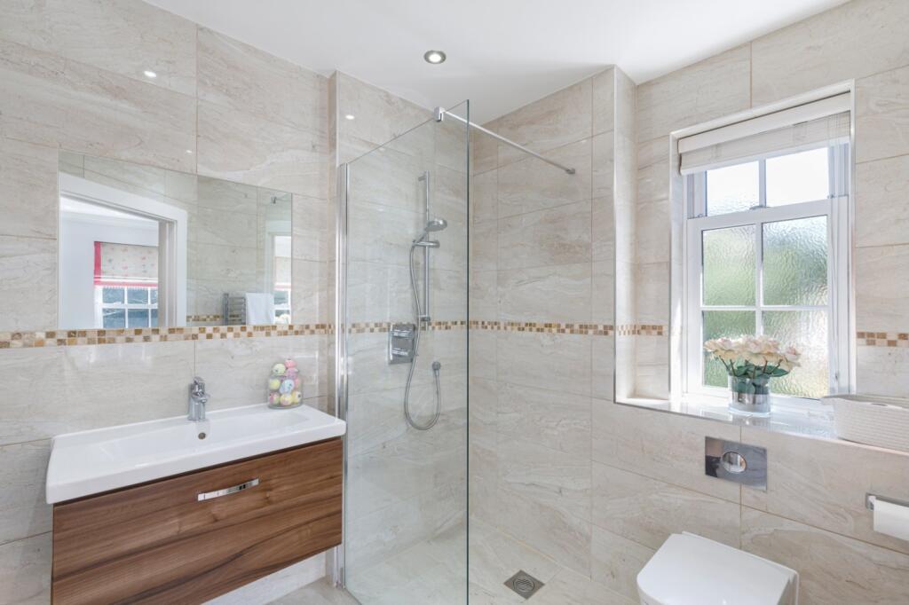 Bedroom 2 En Suite