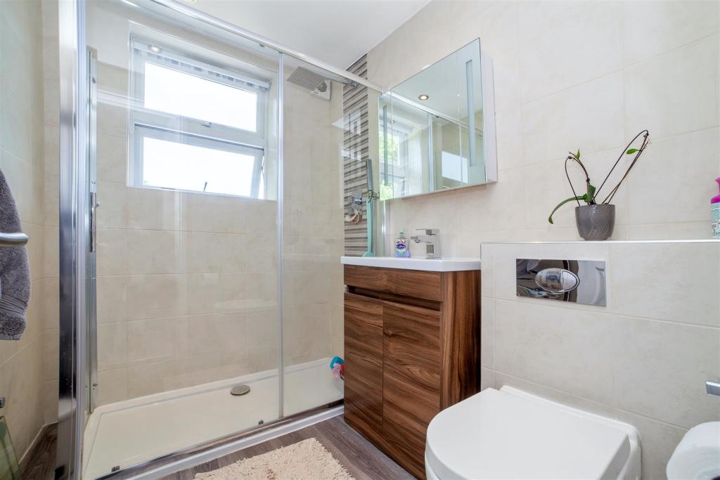 Family Shower Room