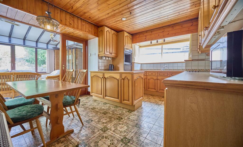 SouthView, Dawsons Lane, BW 7.jpg