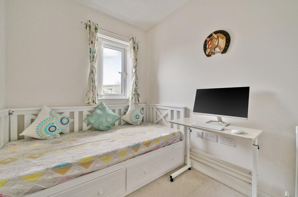 1372440-21-690371...