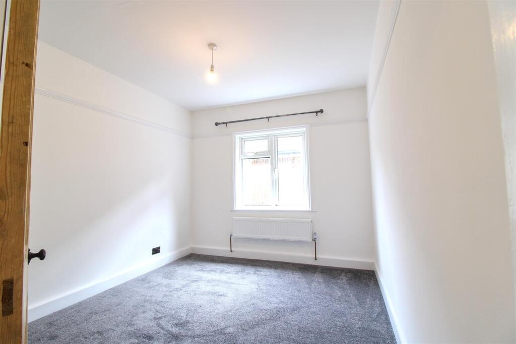 Bedroom 2.JPG