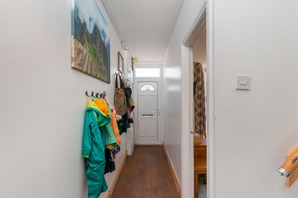 0B5SEE - Hallway B.jpg