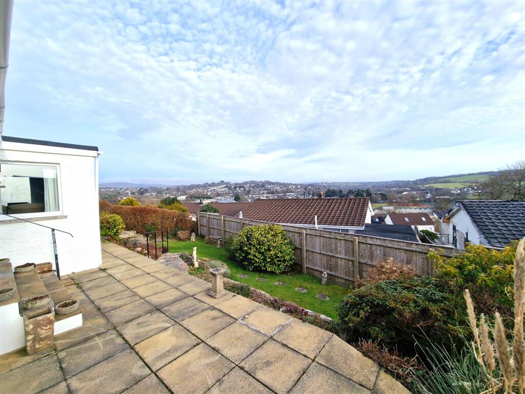 Rear Patio and Garden.jpg