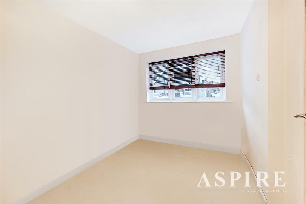 ASPIRE ESTATE AGENTS BENFLEET1.jpg