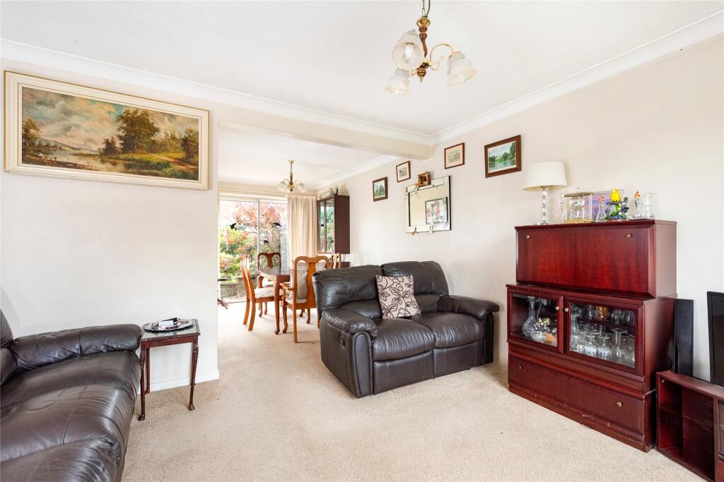 Sitting/Dining Room