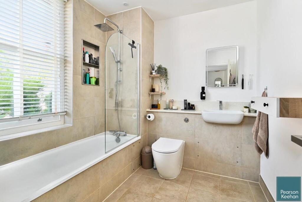 85 Drove Road, Portslade, BN41 (16).jpg