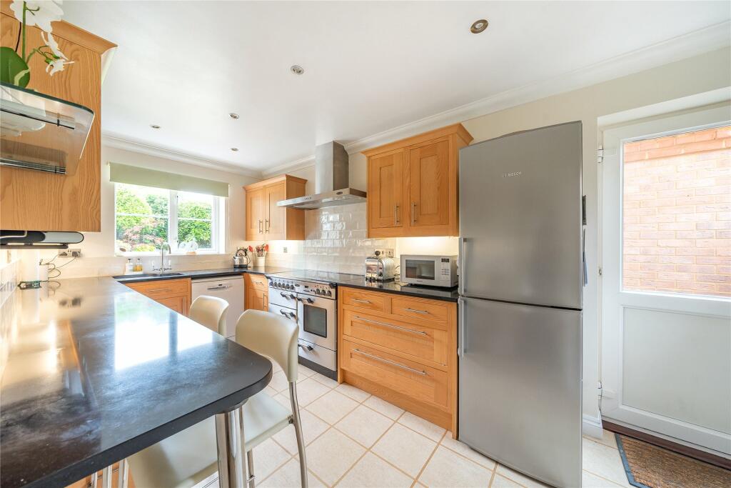 Kitchen/Breakfast Rm