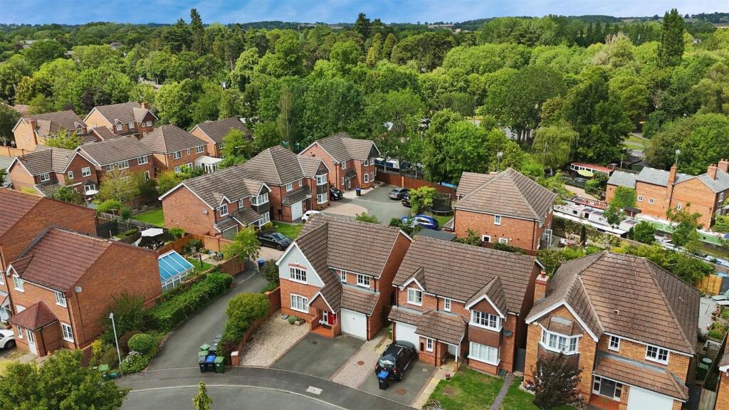 74b3d151--4954-B9BE-10198DFC7305-46764-00000FEB780