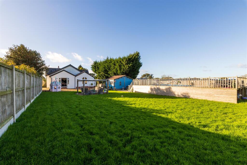 934 garstang rd_50.jpg