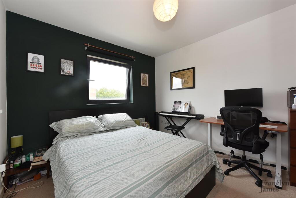 Carmine Wharf (2).JPG