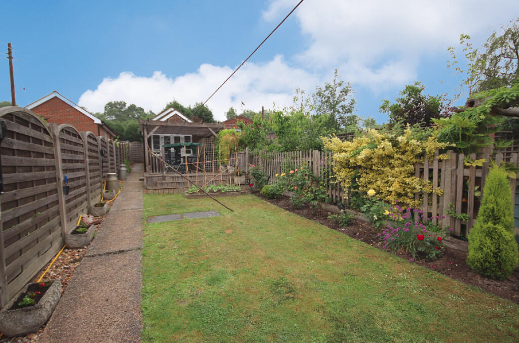 Screenshot 2025-0...