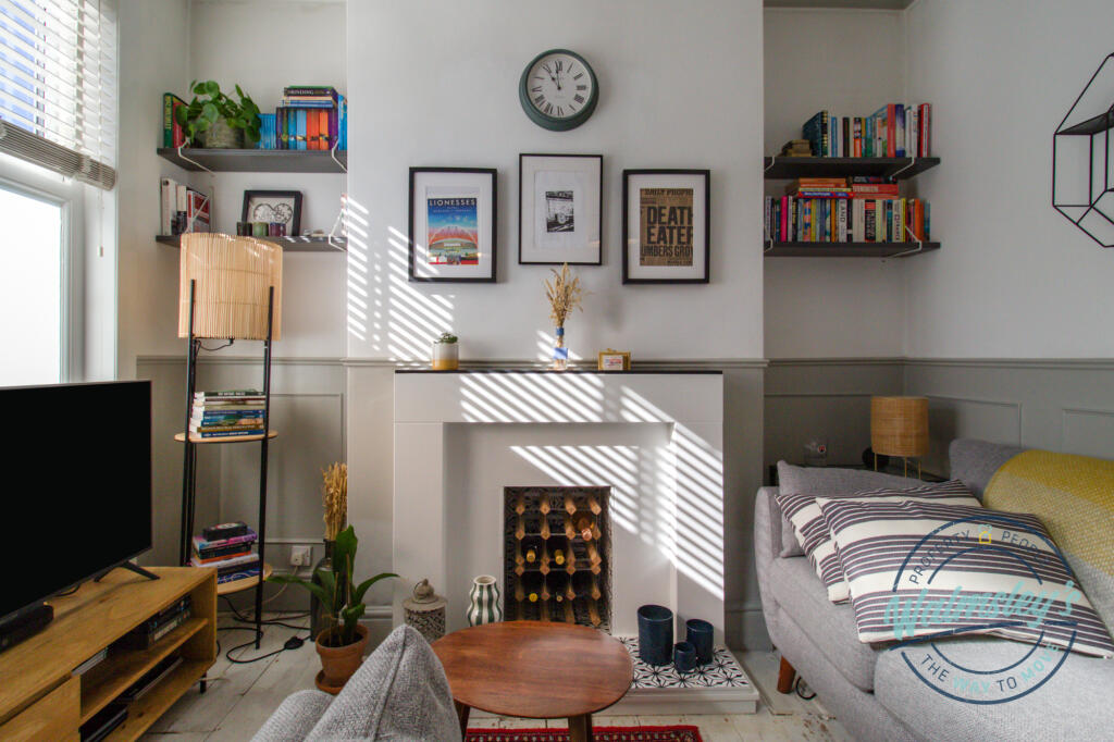 Attractive sitting room