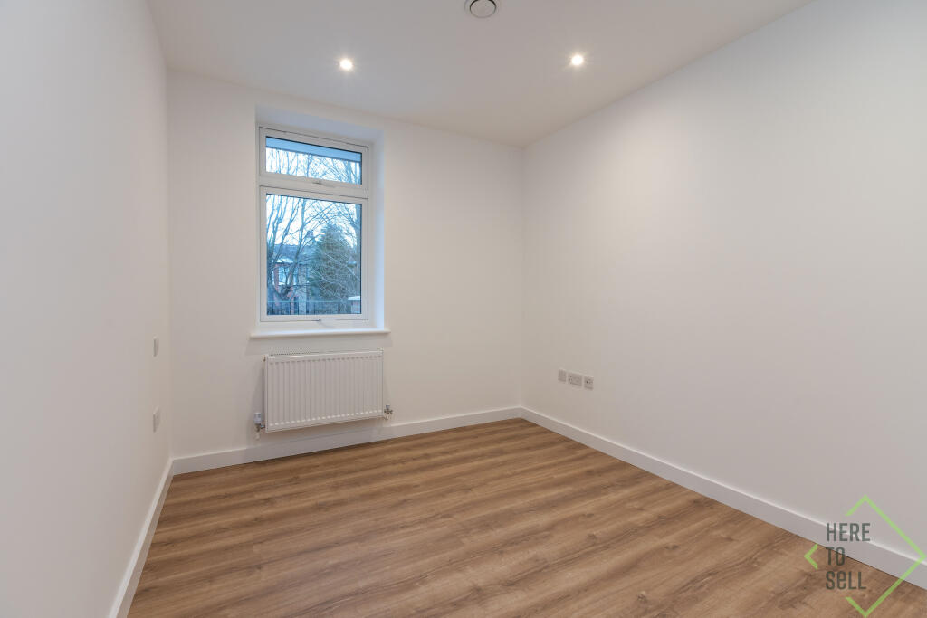 369 Green Lanes, London, N13 4JH-69