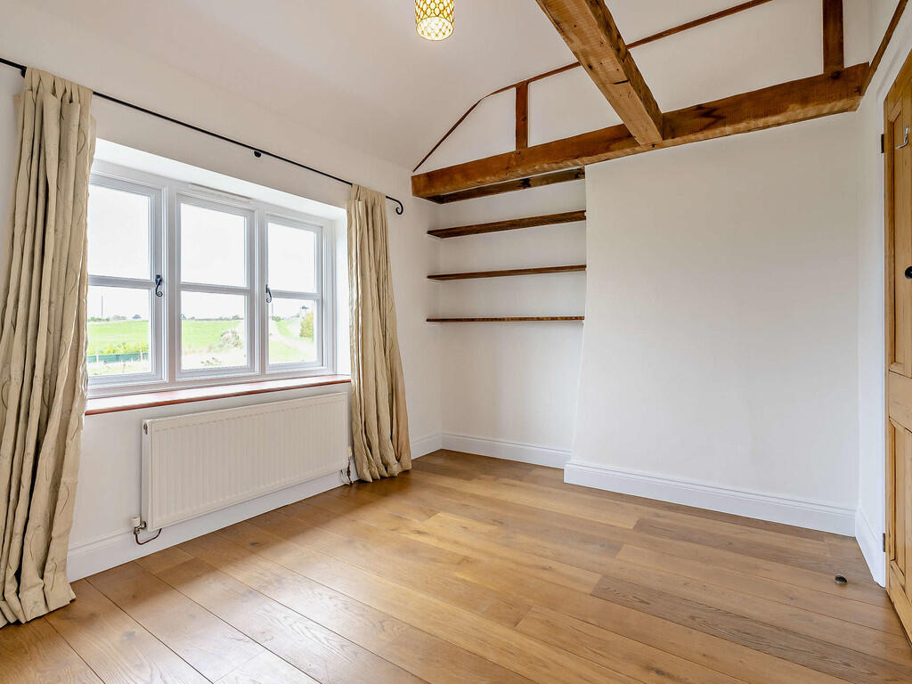 8666823-interior0...