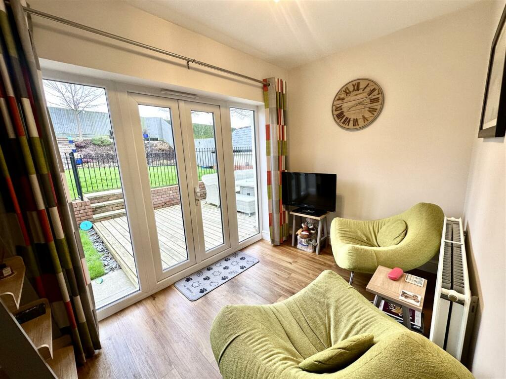 KITCHEN/BREAKFAST ROOM