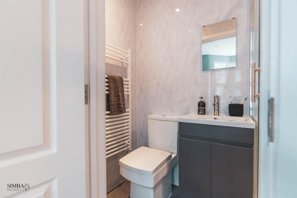 8BA Bedroom 1 Ensuite