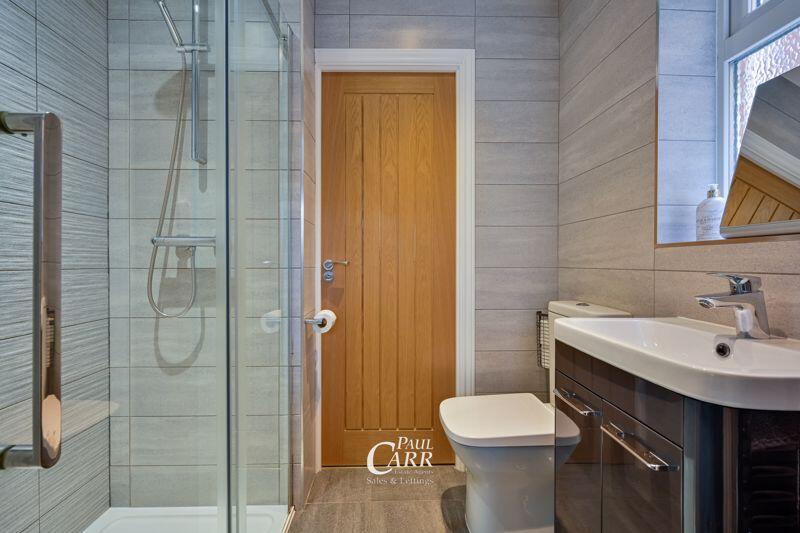 Jack &amp; Jill Bathroom