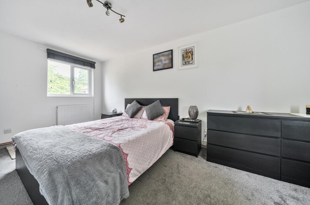 1331959-15-688745...